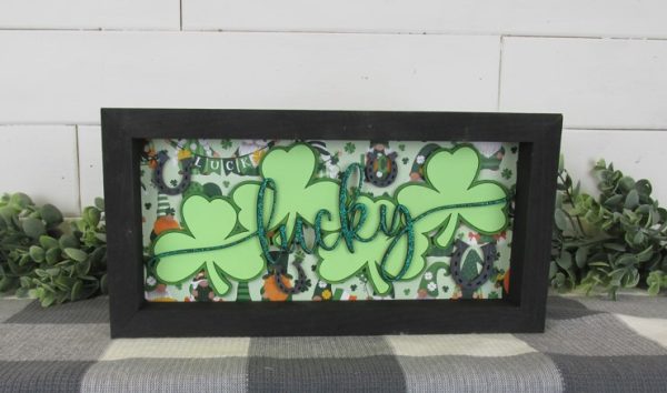 Lucky with Shamrocks Sign Kit